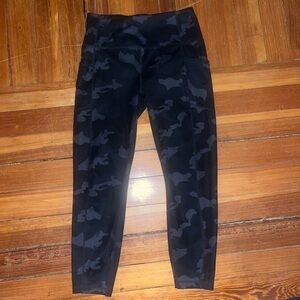 Lightly worn Yogalicious lux sized large black and grey camo leggings